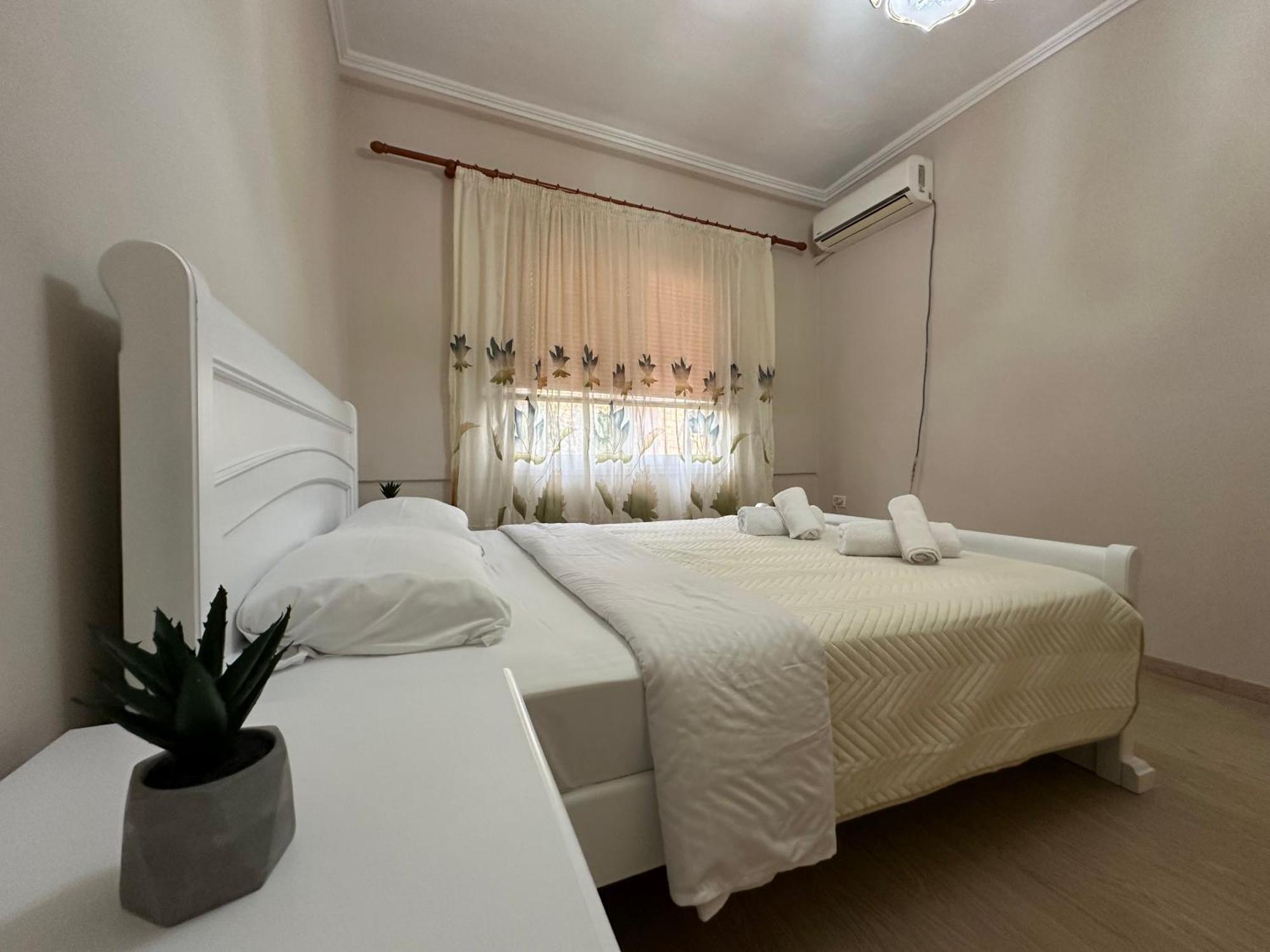 Apartment Tirana *