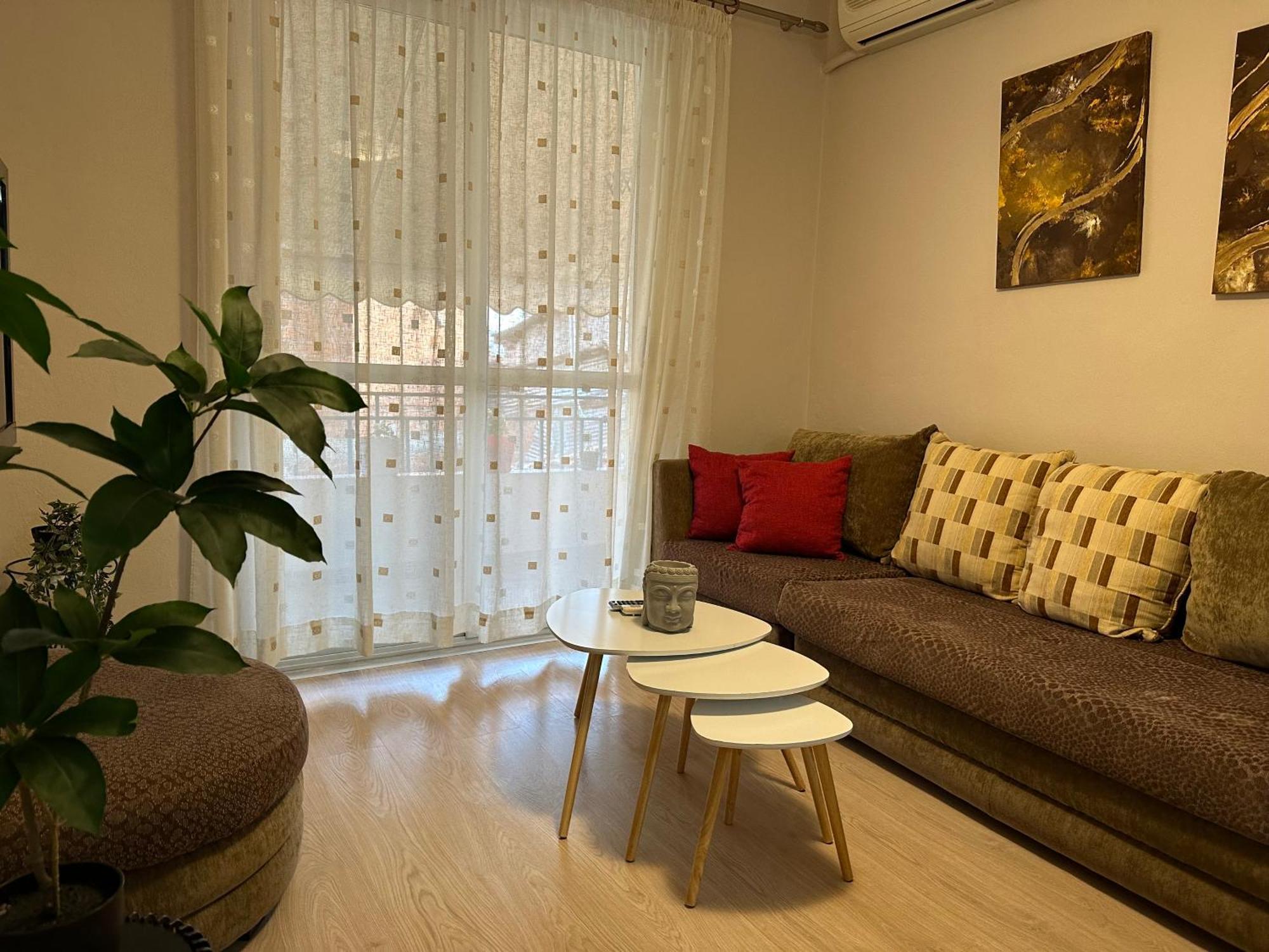 Tirana Apartment *